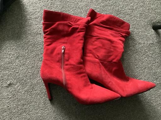  — Great slouchy boots size 6