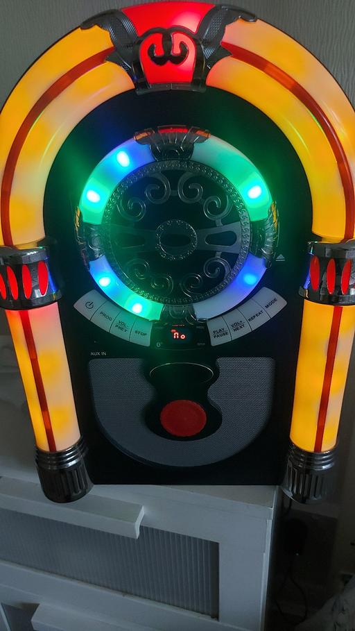  — juke box small