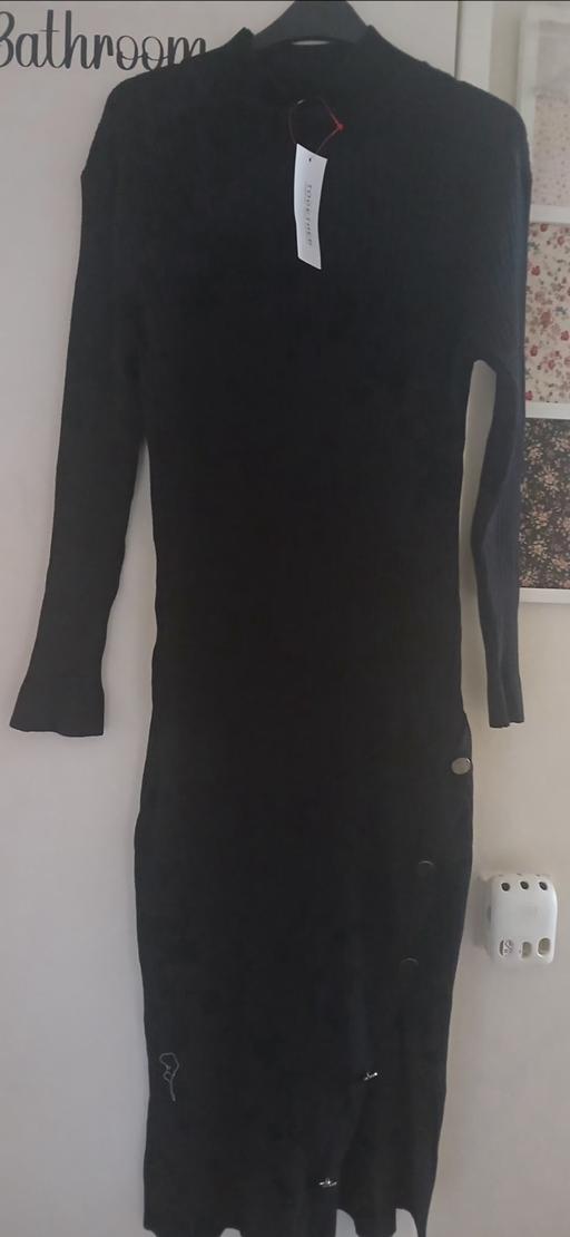  — Dress )