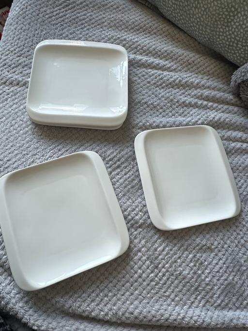  — Small pot plates