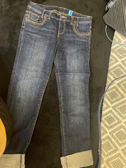  — Women’s jeans
