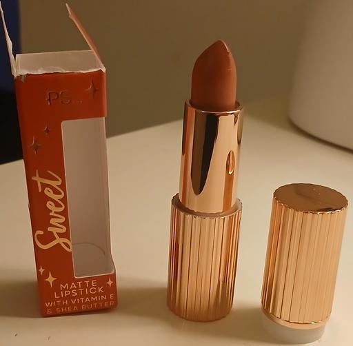  — lipstick 💄