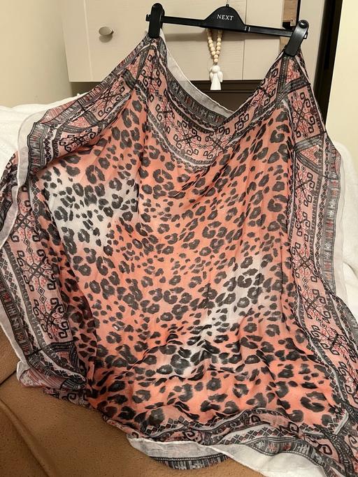  — Womens Scarf ( New )