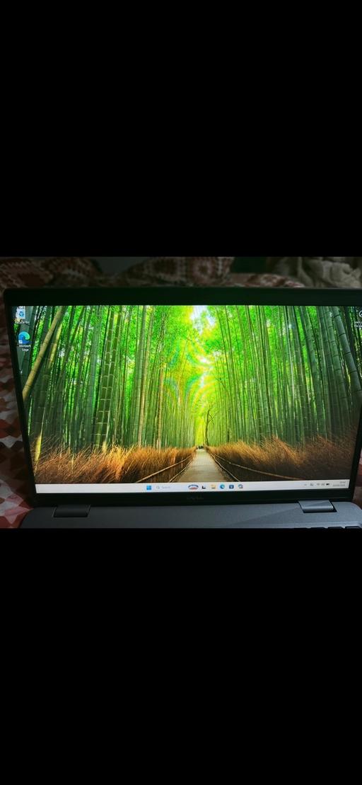  — Dell Precision 3590 Ultra 7 16GB DDR5 1TB SSD