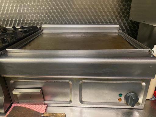  — Electric hot plate