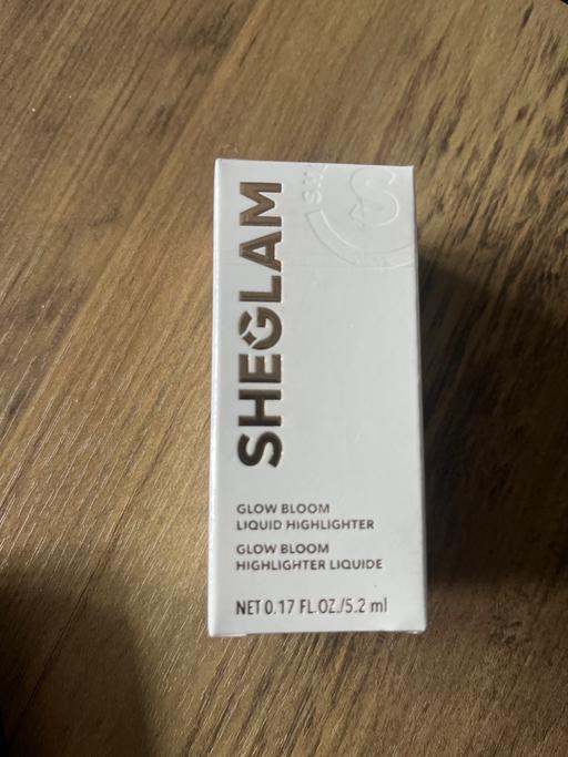  — New sealed she glam highlighter liquid