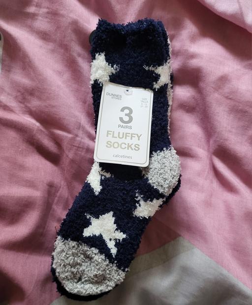  — new Boys 3pk Fluffy Socks