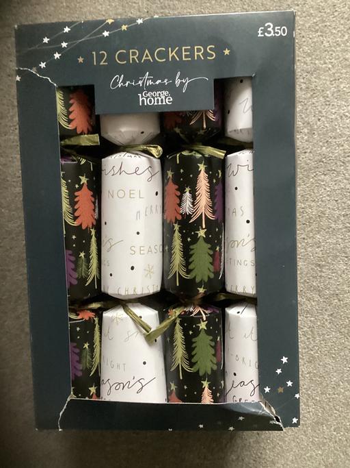  — Christmas Crackers