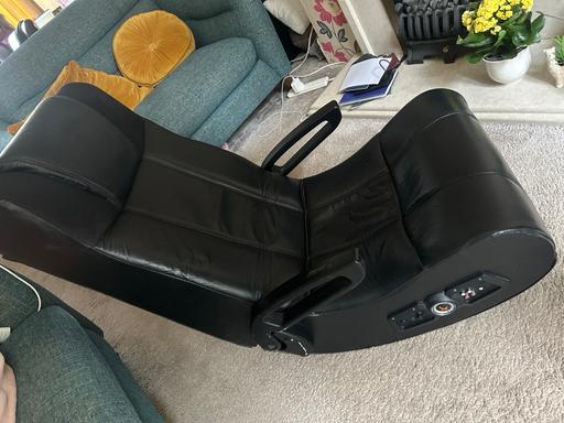  — X rocker gaming chair with built in speaker