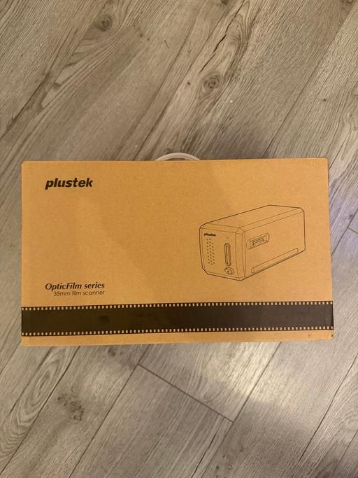  — Plustek OpticFilm 8300i SE