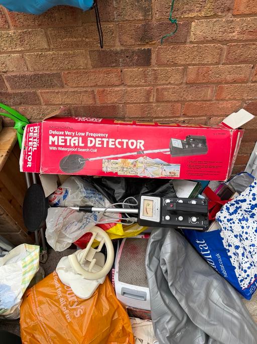  — Vintage metal detector
