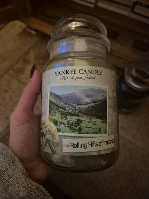  — yankee candle rolling hills of Ireland