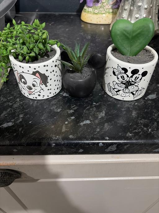  — Artificial plant x3