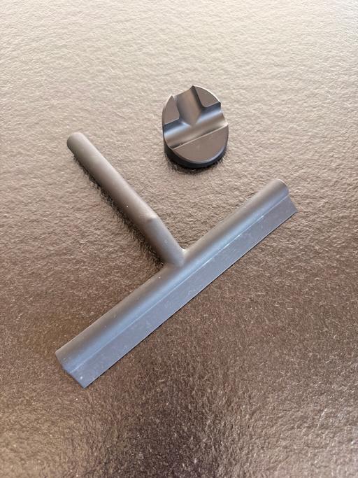  — Black Shower Squeegee + Magnetic Hold
