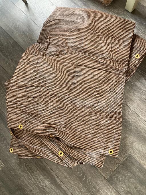  — Large ground sheet