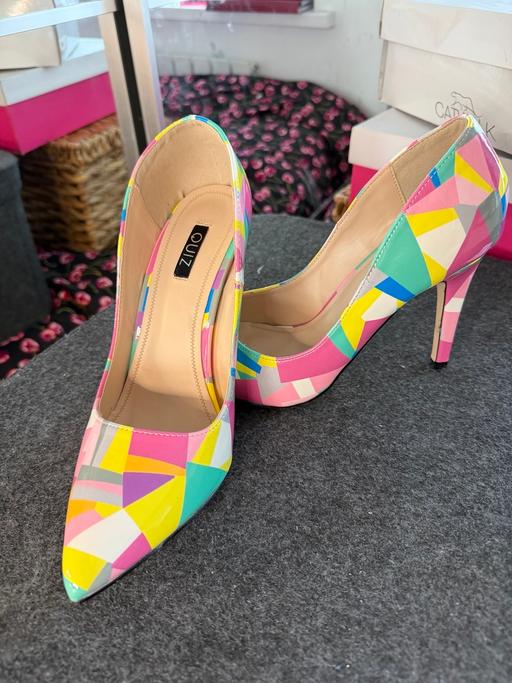 — Size 7