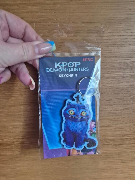  — new K-Pop Keychain