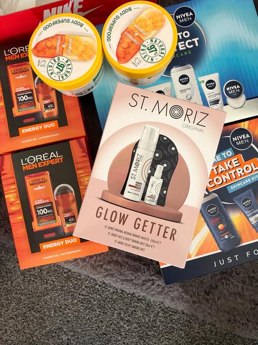  — Skin care set men’s and women’s