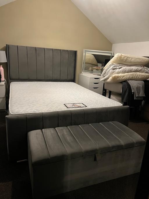  — Grey plush velvet Double bed + storage box