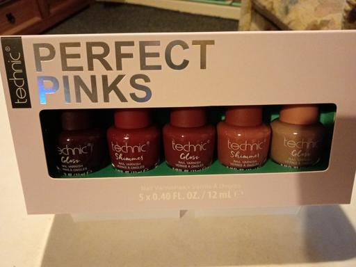  — brand new ladies Nail polish gift set