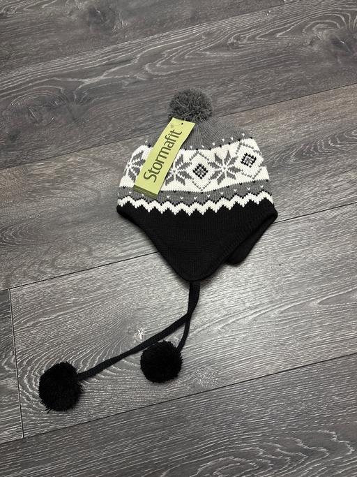  — Winter hat