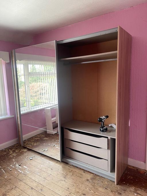  — IKEA wardrobe