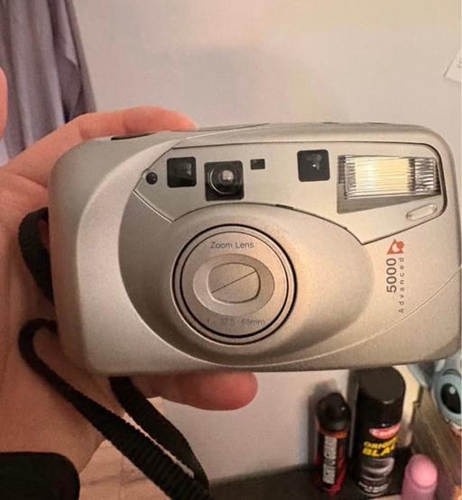  — 90s Camera