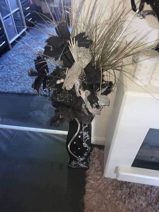  — large vase