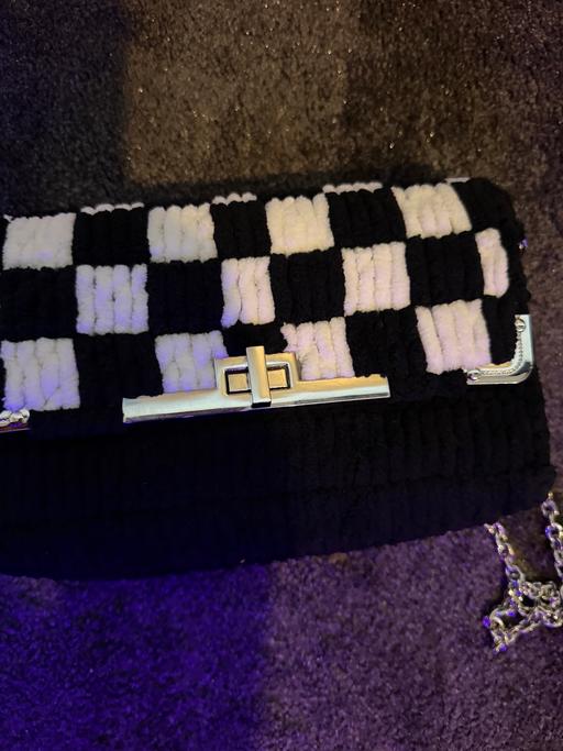  — Handbag Handmade