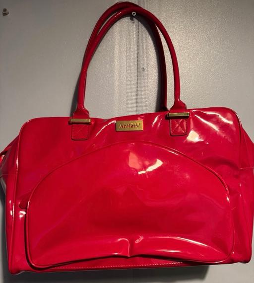  — Handbag