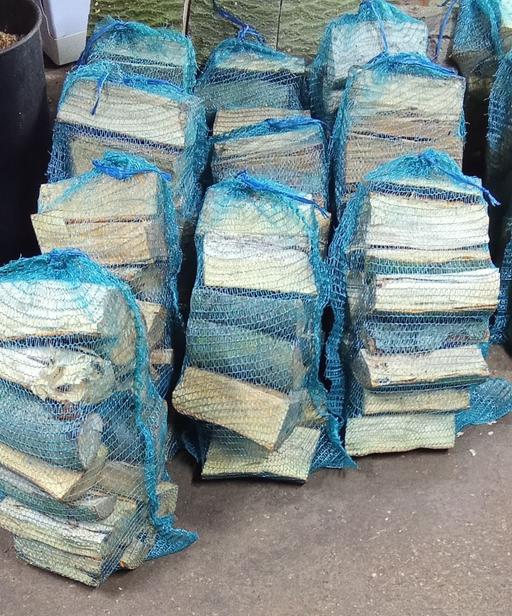  — Hardwood logs in nets