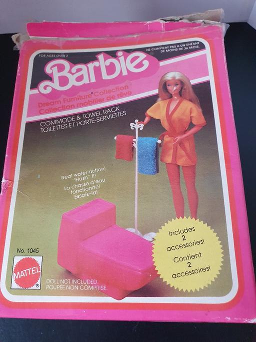  — vintage barbie toilet and towel rack