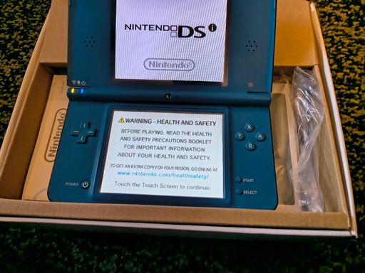  — Nintendo dsi xl