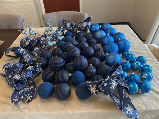  — Christmas baubles