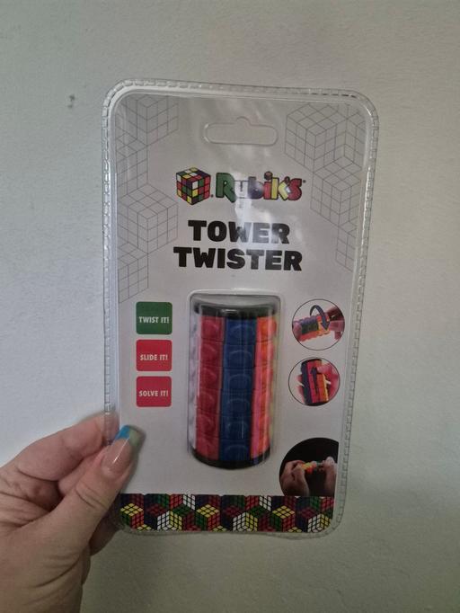  — new Rubics Tower Twister