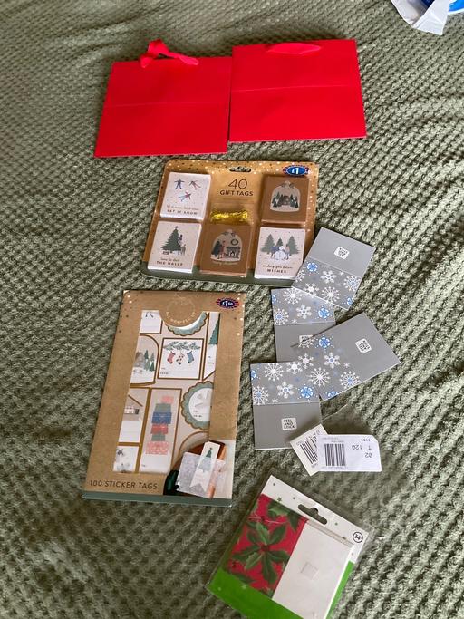  — bags gift tags