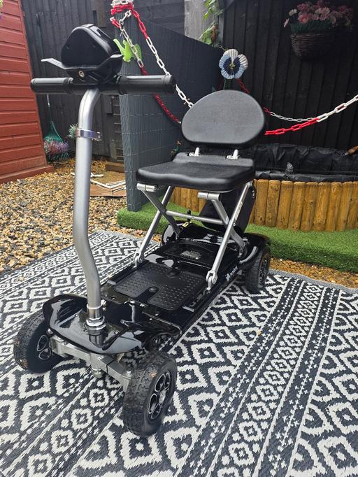  — Mobility Scooter autofold
