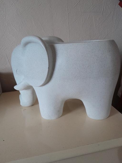  — planter