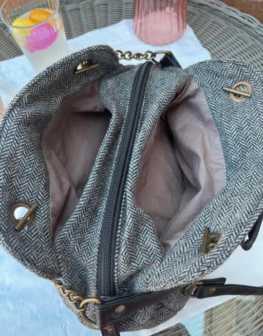  — Tweed bag from next
