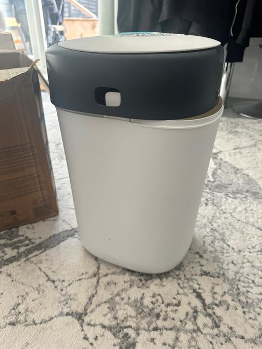 — Tommee Tippee Twist & Click Nappy Bin