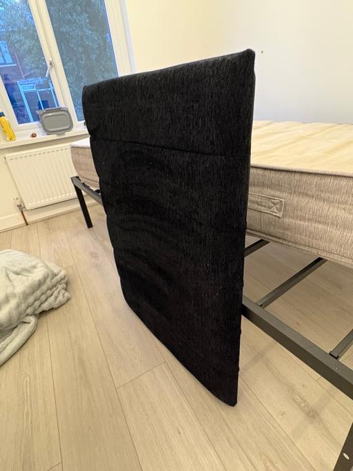  — Metal bed frame single head  board Excellent