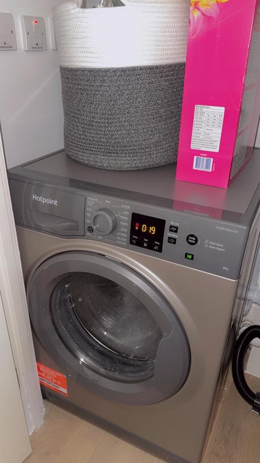  — Hot point 8kg Washing Machine