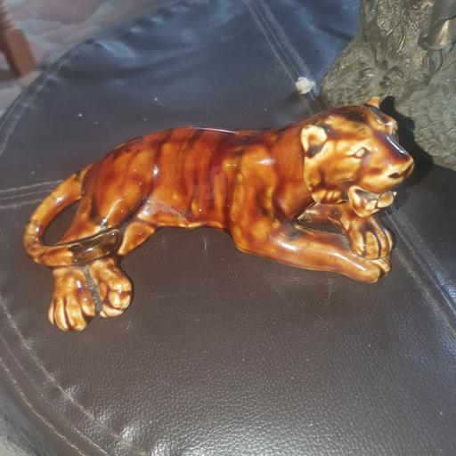  — Treacle Glaze Tiger Ornament, 8 inch , VGC
