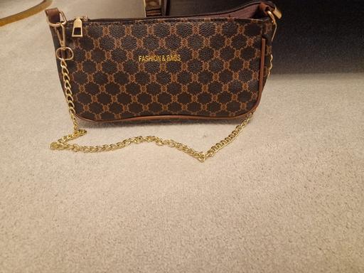  — womens shoulder bag