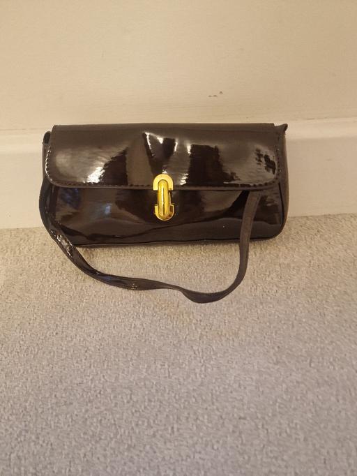 — womens shoulder bag