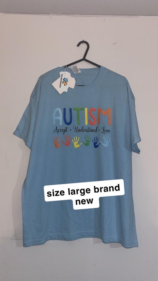 — Size large mens autism awareness tshirt