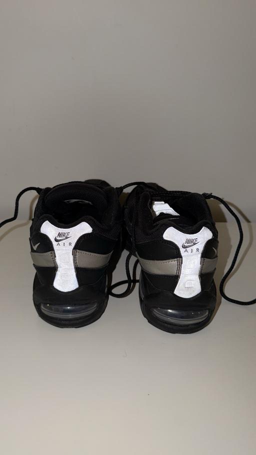  — Nike Air Max black trainers for sale