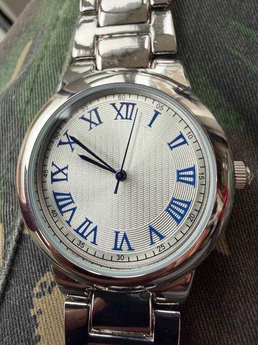  — Avon SR626SW men’s watch silver
