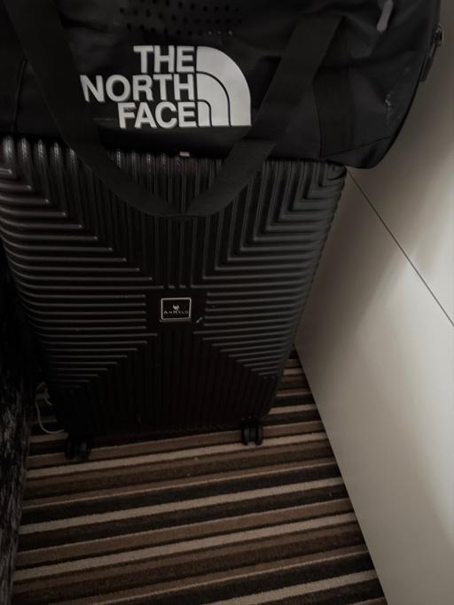  — New travel bag and suitcase 