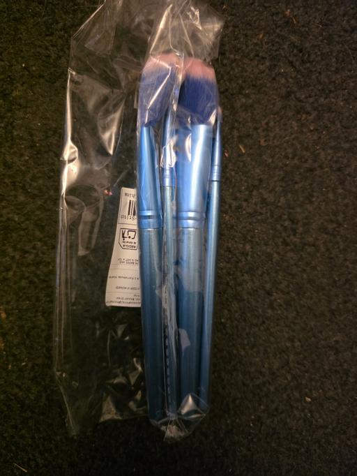 — stitch makeup brushes new